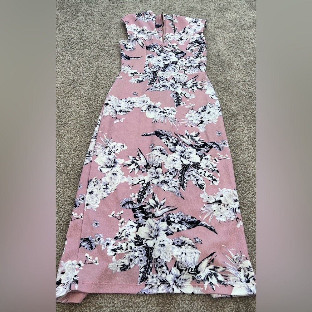 Almost Famous Pink and White Floral Medium Sheath Dress